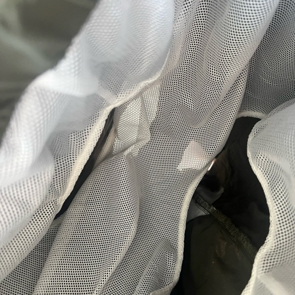 LL Bean Crest Shorts Men's Outdoor Hiking Olive Green Size XL Nylon Lined - Picture 7 of 10